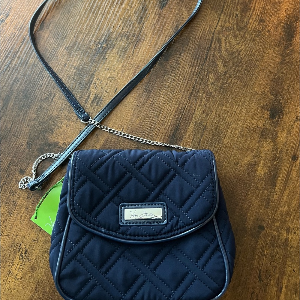 New with Tag! Vera Bradley CHAIN strap Crossbody- Classic Navy